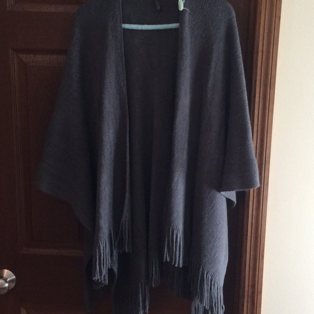 4/$15 Jack and missy Gray blanket sweater